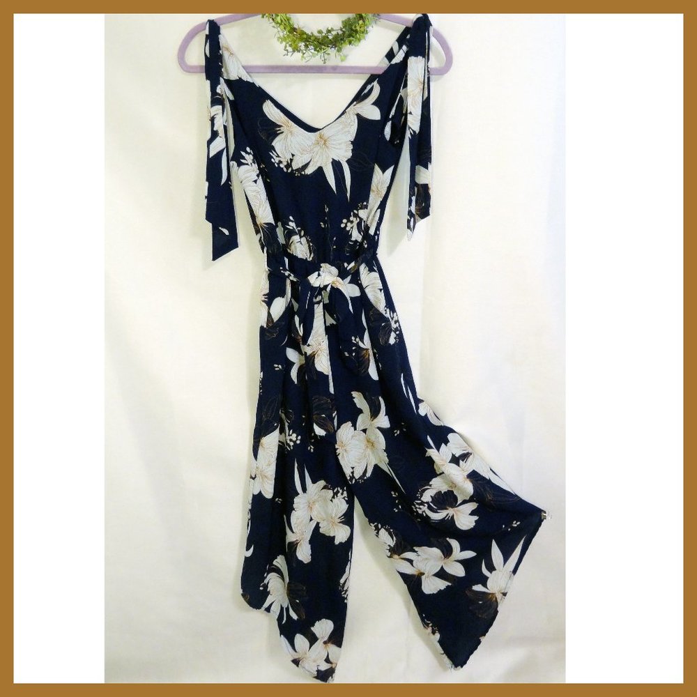 Floral tie-shoulder jump suit